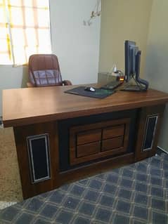 Office Excutive table with chair