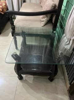 Center table with free side table