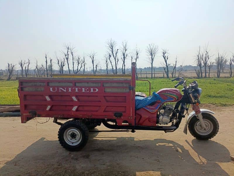 United Loader Rickshaw 0