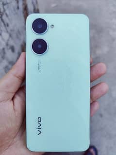 vivo y03 4/64 only one week use 10/10 condition sale it