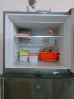 old fridge sale purchase/refrigerator/deep freezer