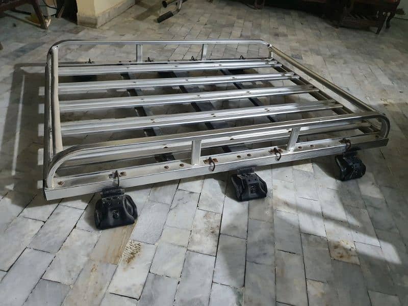 Land cruiser roof rack 1