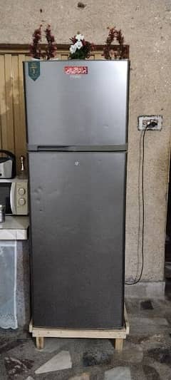 haier medium size fridge