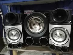LG speakers for sale in good condition no repair all ok