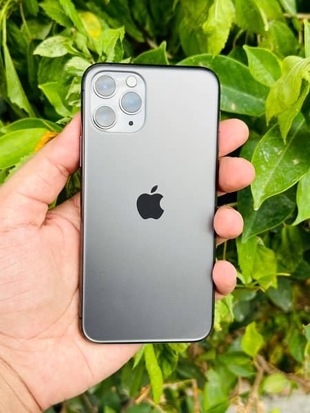 iPhone 11 pro (PTA APPROVED) 0