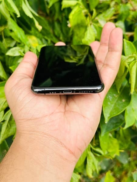 iPhone 11 pro (PTA APPROVED) 5