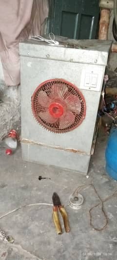 Small DC 12V Cooler with power supply
