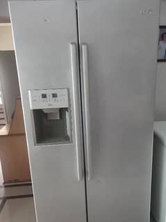LG side by side door refrigerator