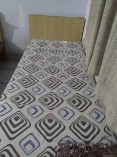 singel bed with mattresss for childern in sargodha