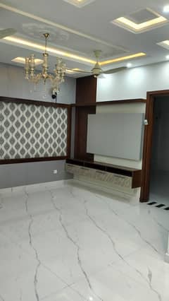 10Marla Brand new solid House For Sale in Bahria town Prime location
