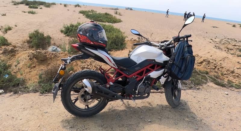 Benelli TNT 150i 2021, 11000km, Karachi Reg 0