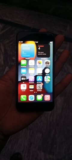 I Phone 7 Available For Sale PTA Approved 32Gb Battery Health 76%. . .
