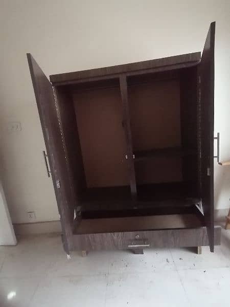 Cupboard / Wardroble for sale 1