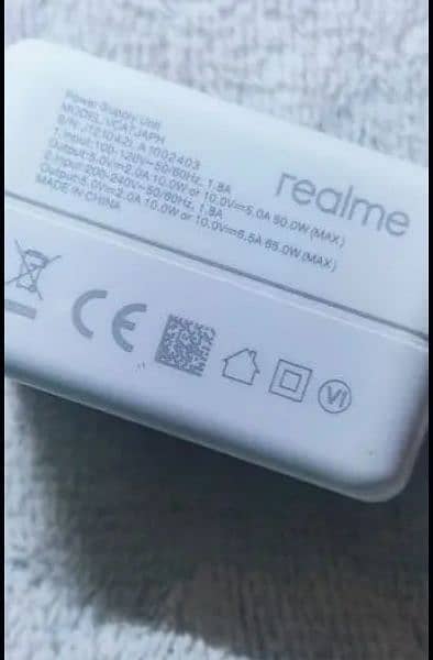 realme 65 wat charge original box wala ha je 03129572280 3