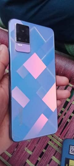 Lush condition 10/10 vivo v21 e urgent with box and original charger