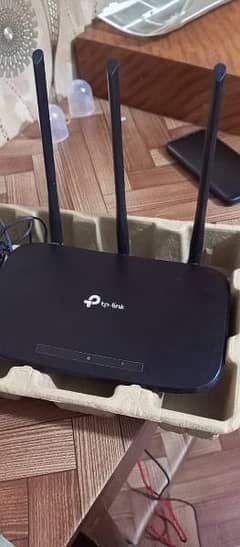 TP Link 450Mbps Router