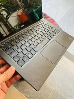 DELL XPS 13 (9350) CORE I7 6TH GEN (4K AMOLID DISPLAY)