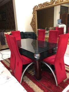 Dining Table • 6 persons • Velvet Chairs