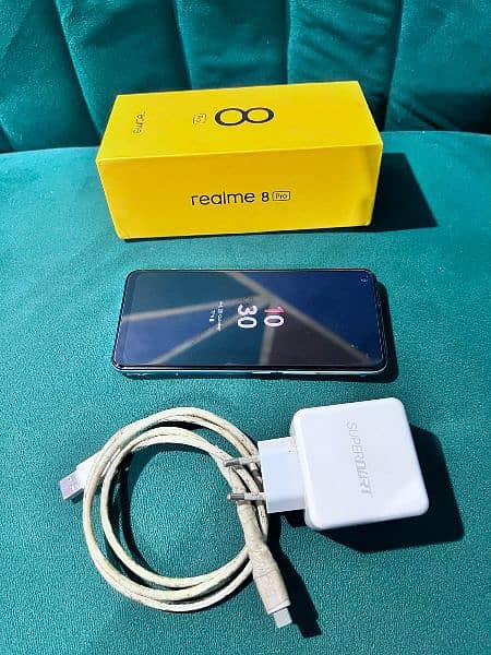 Realme 8 Pro 8+5GB/128 GB 4