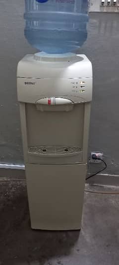 Water Dispenser (Orint)