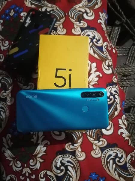 Realme 5i 0