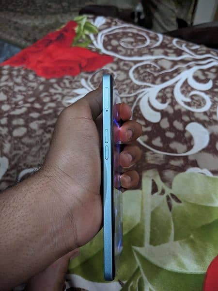 Oppo F21 pro 5G in very good condition 3
