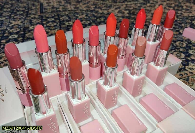 High Pigmented Lipstick 5