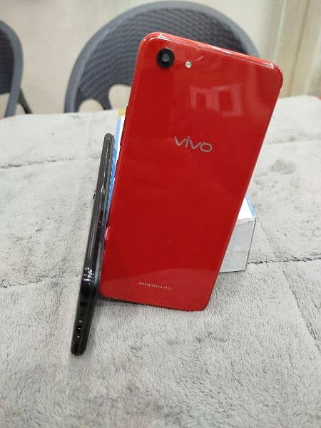 VIVO Y83 6+128 for sale with complete box 03334812233 2