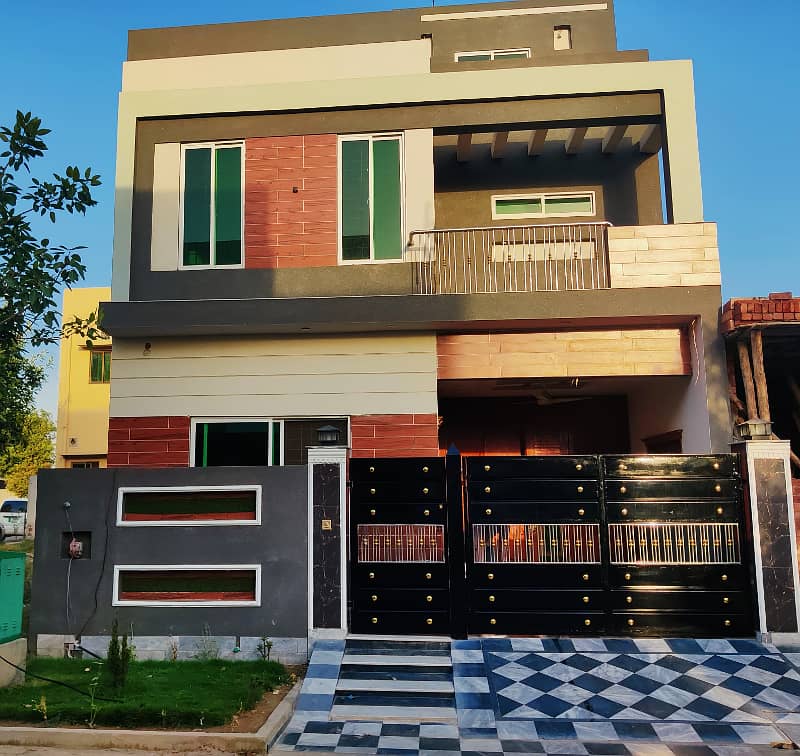 5 Marla Brand New Beautiful House Excellent Location In New Lahore City Phase2 Near To Bahria Town Or Ring Road SL3 0