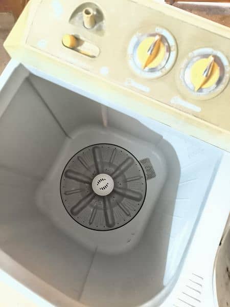 washing machine with drayer Twin Tub fully working 1