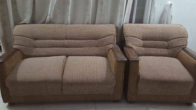 3.2. 1 sofa set number 1 foam use kea he order pe banwaya tha bhtreen 2