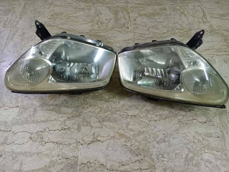 Rav 4 2003, 2004 and 2005 original company fitted HID head lights 3