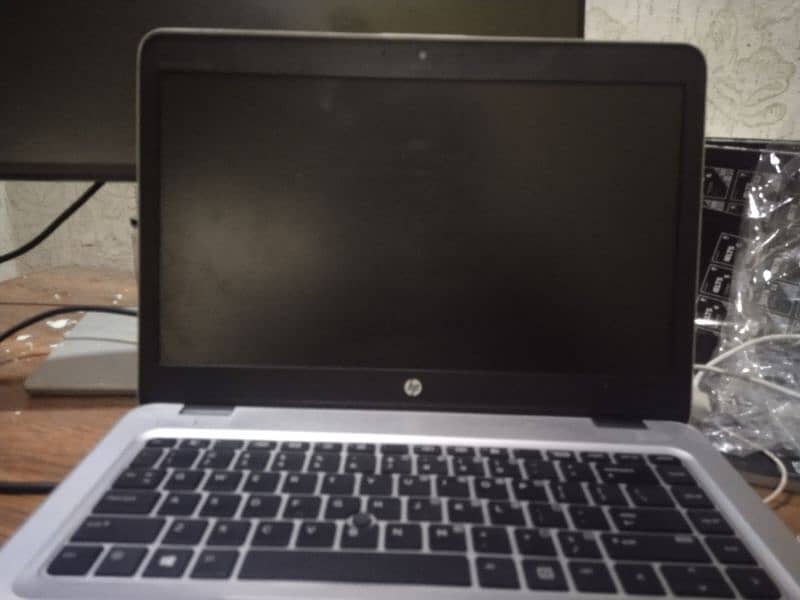 Hp Elitebook g4  745 0