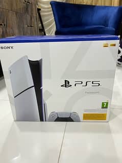 playstation 5 Slim (almost new)