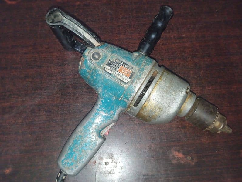 black and decker drill machine 0