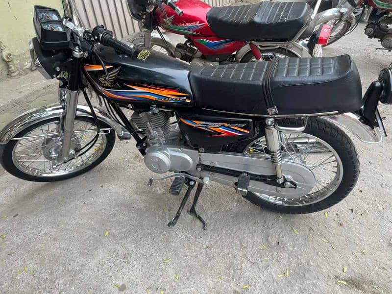 Honda 125 ALL ENGINE GENUINE 0