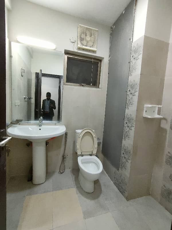 10-Marla 3-Bed Apartment Available For Sale in Askari-10. 16