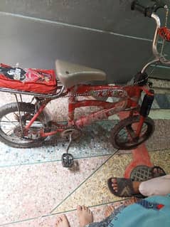 kids cycle . . in good  condition