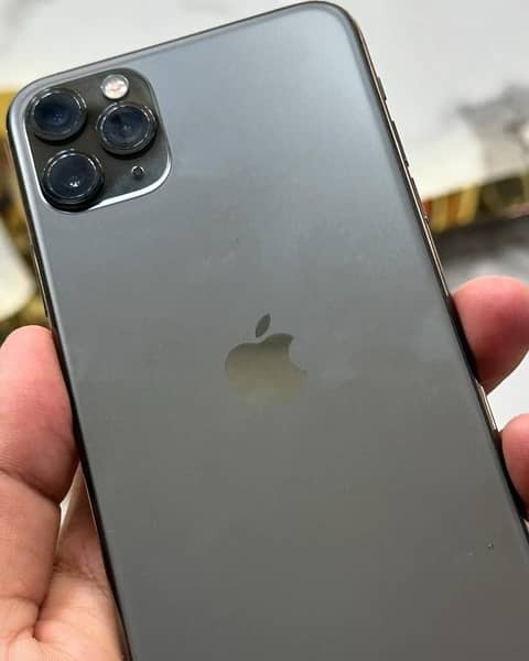 PTA APPROVED  IPHONE 11 PRO MAX 512 GB BLACK FOR SALE KARACHI 3