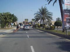 10 Marla Developed Cheapest Residential Plot at Excellent and Builder Location is Available For Sale in Overseas C Block Bahria Town Lahore