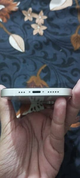 Apple i phone 12 non pta 10 out of 10 condition urgent sell 4