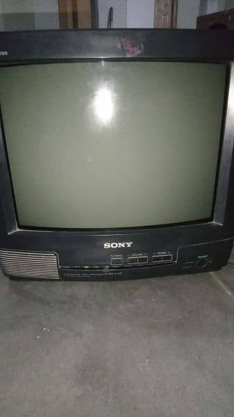 Japanese old tv 0
