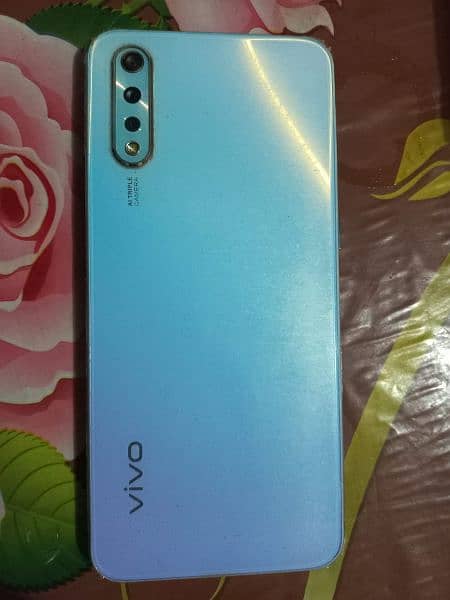 Vivo S1 with box and original charger. 1