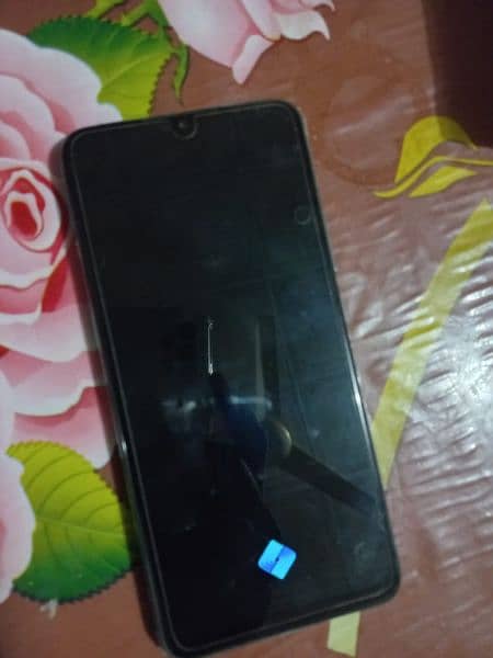 Vivo S1 with box and original charger. 7