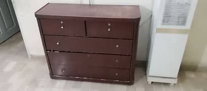 wooden 4 drawer chester. .