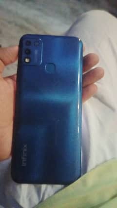 Infinix hot 10 play 4/64 with box condition 10by8
