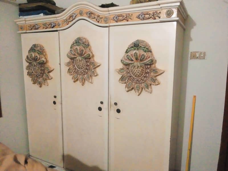 Deco furniture bed set, cupboard(almaari) and two side table is 4 sale 1