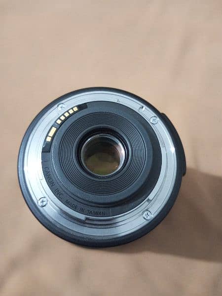 Canon 18-135mm STM Lens With UV filter 8