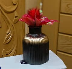 Beautiful Vase Flower pot antique