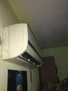 1 tan AC fore sale good condition
